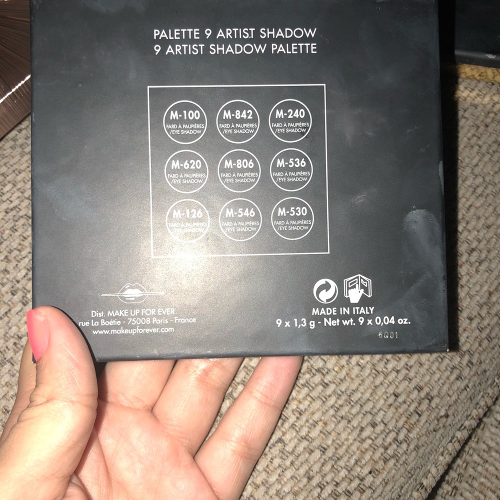Make up forever palette 9 Artist Shadow
